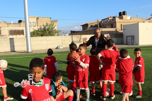 فيديو: قفزوا كالغزلان والفرحة والدموع تغمران شاكرين الرحمن وابو العبد بالحسبان في افتتاح ملعبهم الخضراوان   